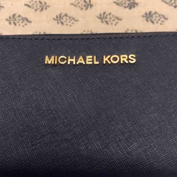 Michael Kors Navy Wristlet - Picture 8 of 9